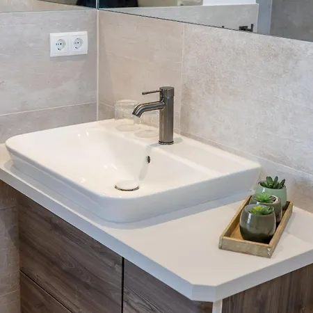 Neukamp 17c Seehütte * Putbus