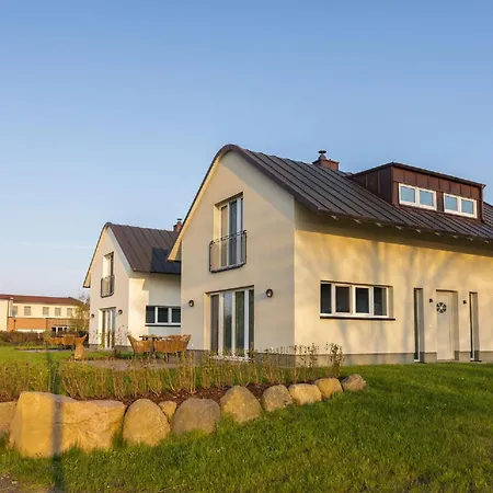 Neukamp 17c Seehütte * Putbus